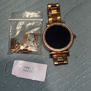 Michael Kors access Watch rose gold